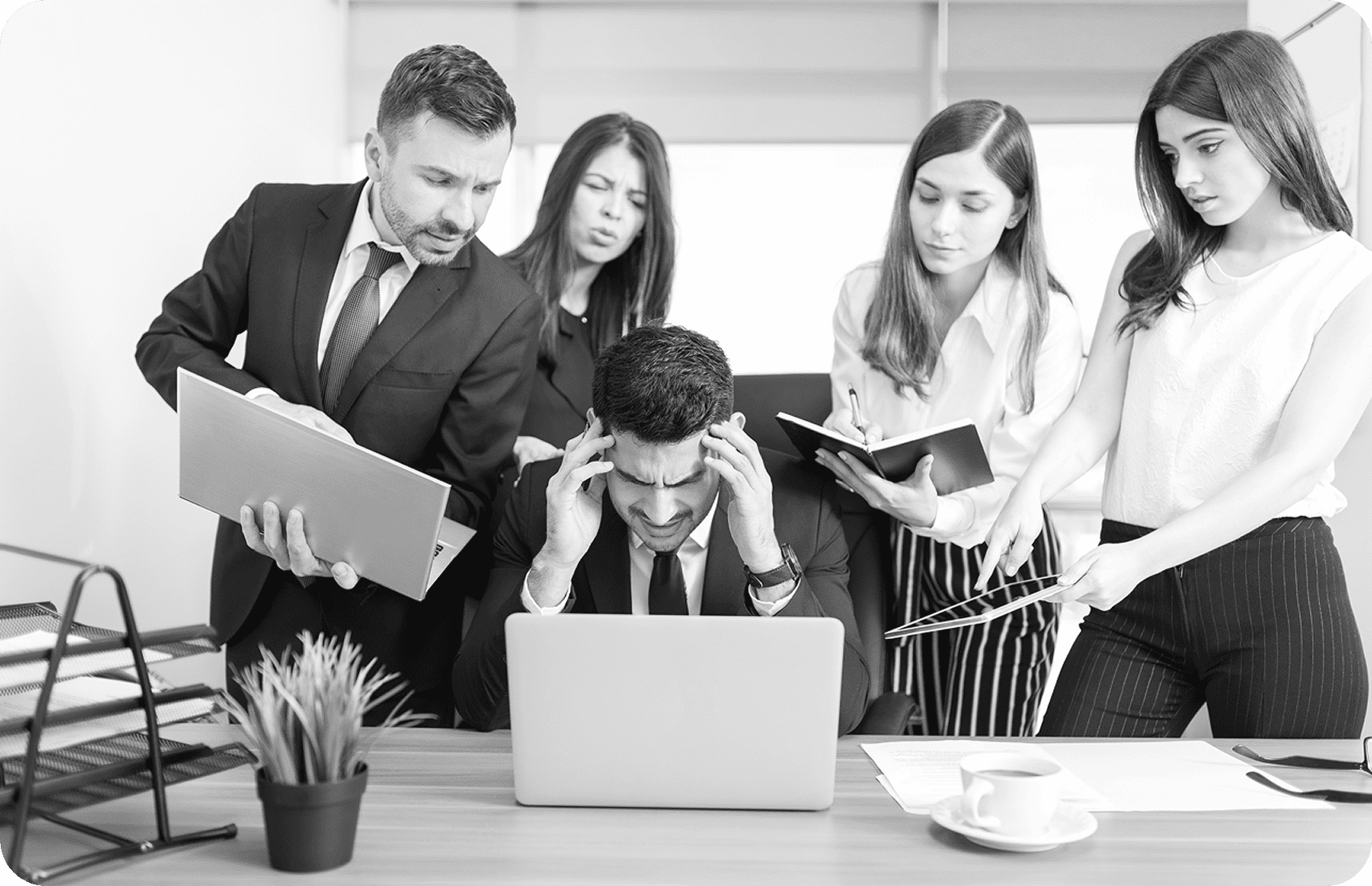 Avoiding Pump and Dump Groups